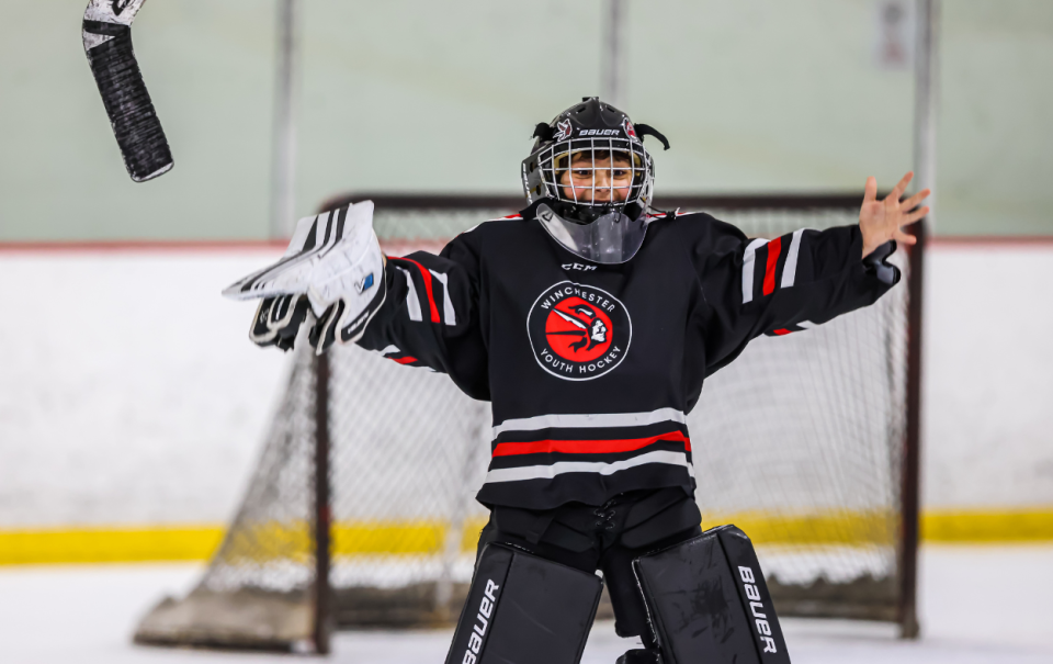 Canlan Ice Sports provide a comprehensive and fun approach to learning the basics of ice skating. These programs are designed for participants of all ages and skill levels, focusing on foundational skills such as balance, coordination, and basic movements on ice.